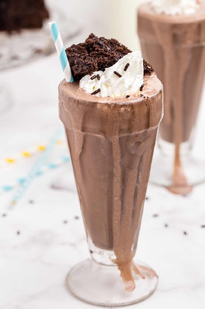 Choco Fudge Cake Shake